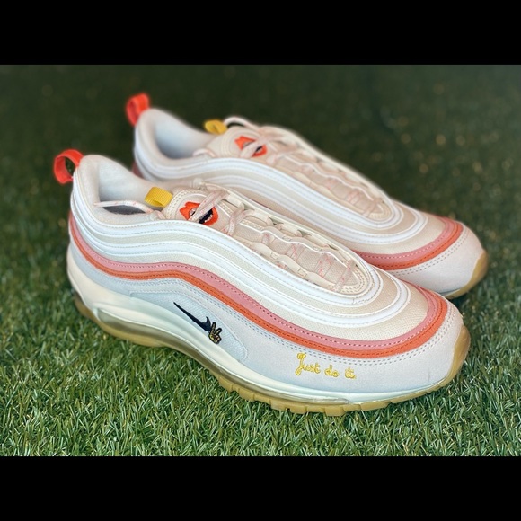 *Rare* Nike Air Max 97 Peace Love Run Women